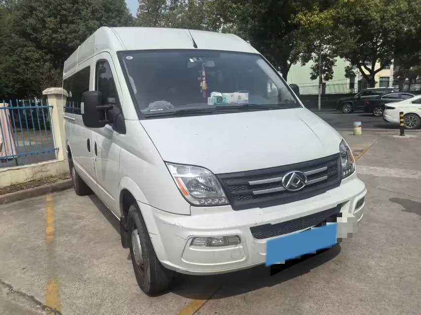 2021 MAXUS XinTu V80 2.0T 127HP L4 6MT,autocango,china used car exporter,china ev exporter,chinese used car exporter,chinese used ev exporter