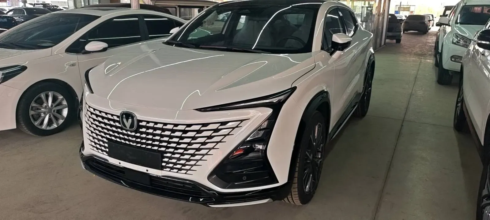 2023 ChangAn UNI-T 1.5T 188HP L4 7DCT,autocango,china used car exporter,china ev exporter,chinese used car exporter,chinese used ev exporter