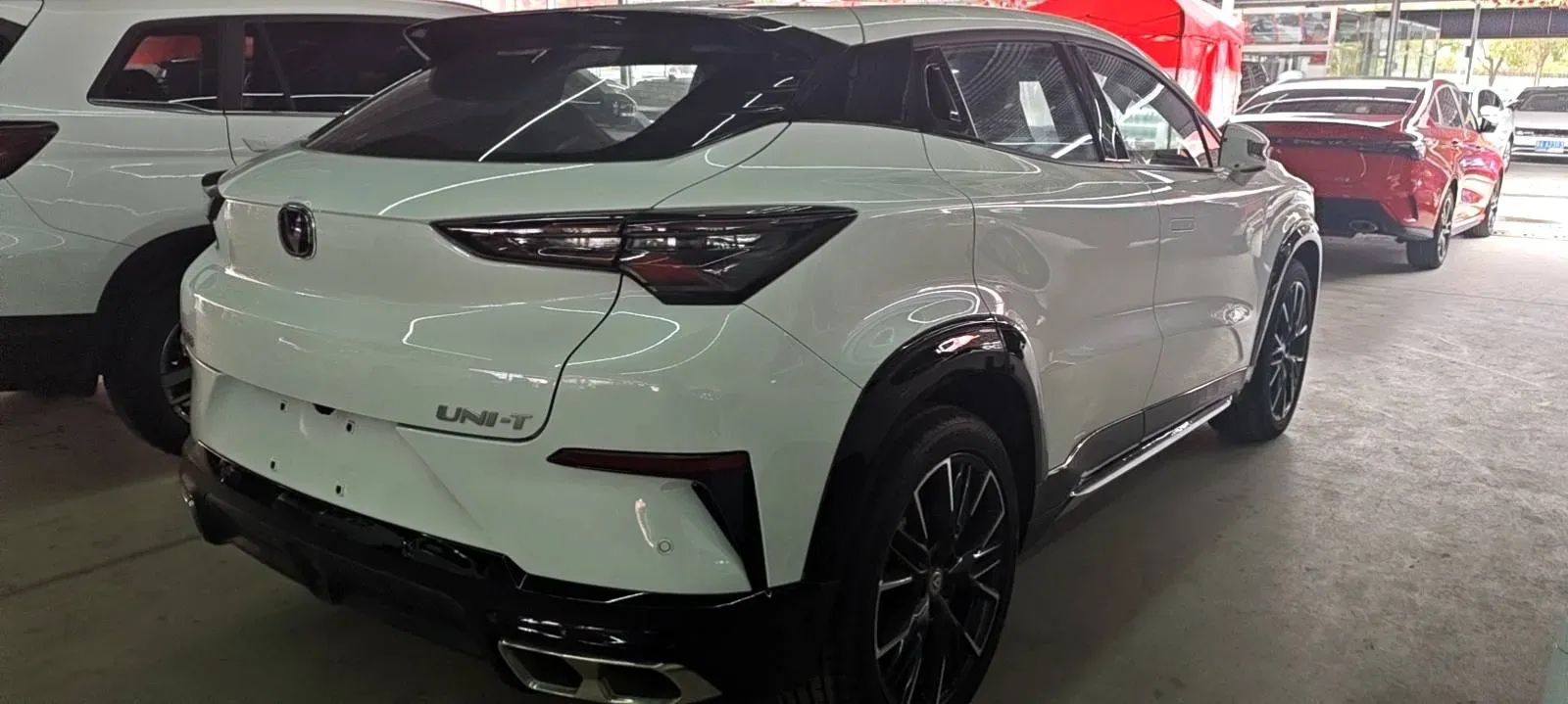 2023 ChangAn UNI-T 1.5T 188HP L4 7DCT,autocango,china used car exporter,china ev exporter,chinese used car exporter,chinese used ev exporter