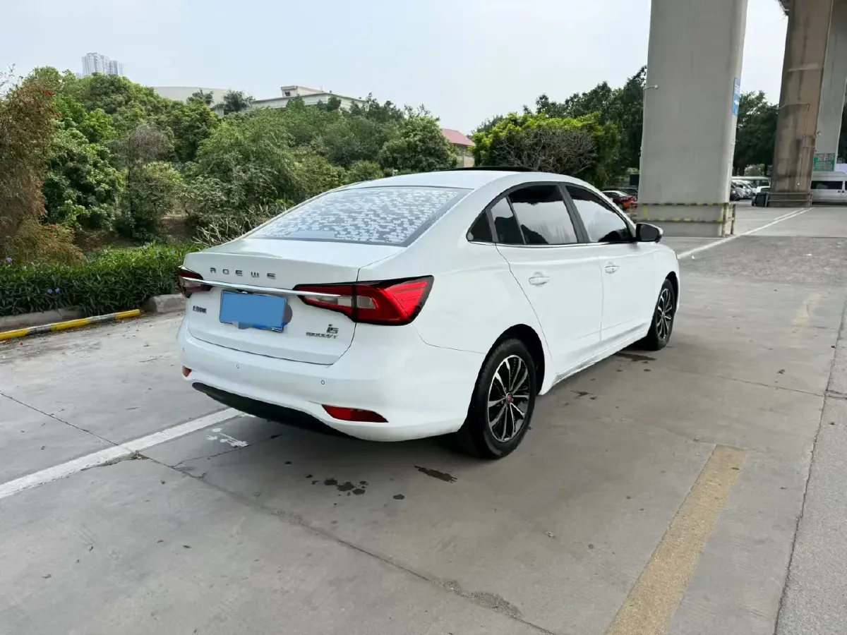 2020 Roewe i5 1.5L 120HP L4 CVT,autocango,china used car exporter,china ev exporter,chinese used car exporter,chinese used ev exporter