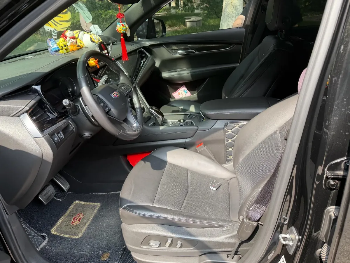 2020 Cadillac XT6 2.0T 237HP L4 9AT,autocango,china used car exporter,china ev exporter,chinese used car exporter,chinese used ev exporter