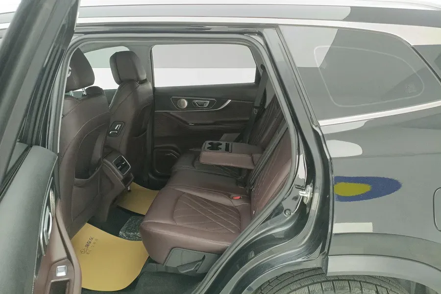 2024 Chery Tiggo 8 PRO 2.0T 254HP L4 8AT,autocango,china used car exporter,china ev exporter,chinese used car exporter,chinese used ev exporter