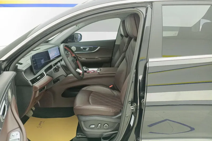 2024 Chery Tiggo 8 PRO 2.0T 254HP L4 8AT,autocango,china used car exporter,china ev exporter,chinese used car exporter,chinese used ev exporter