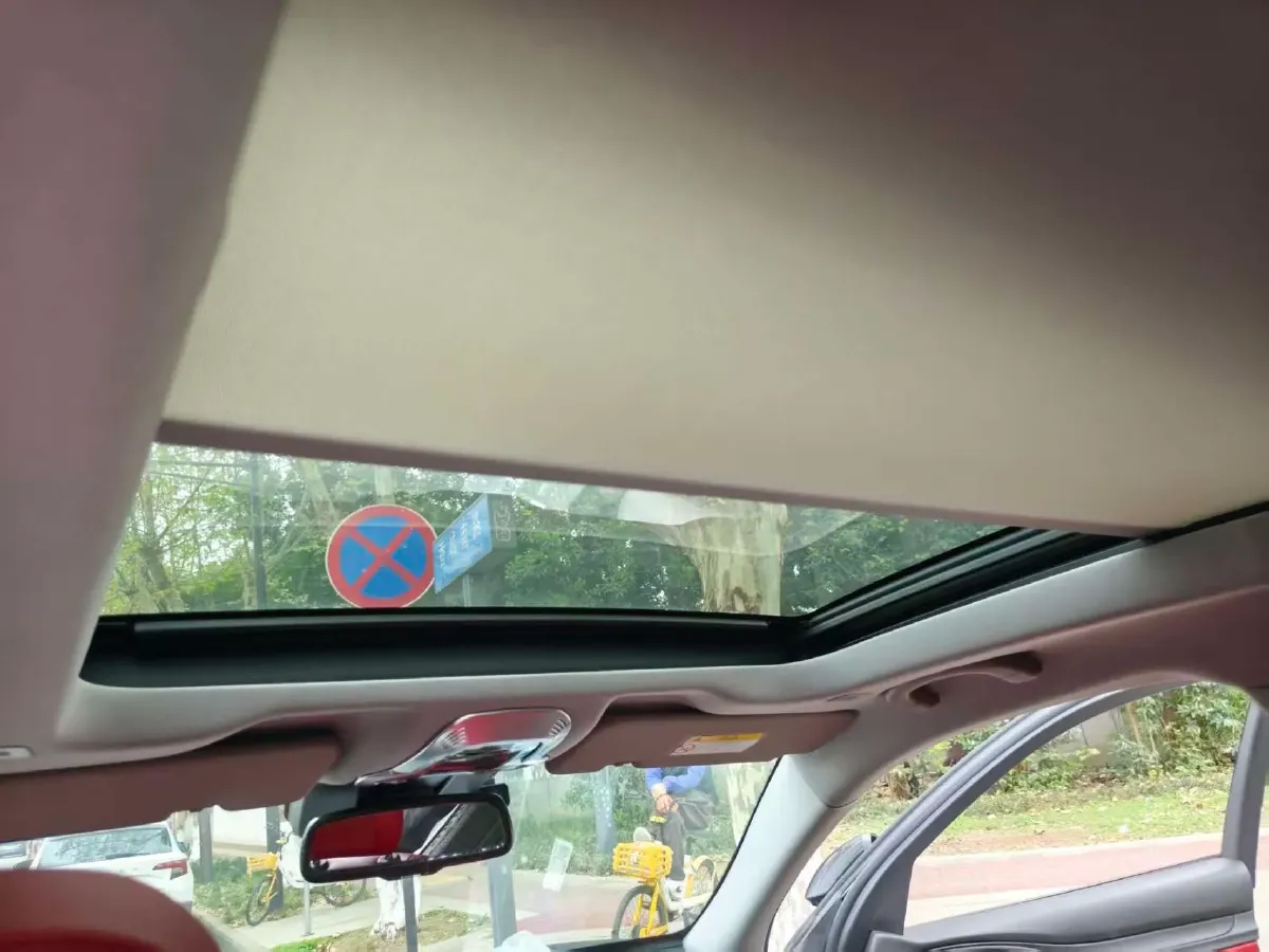 2017 Jaguar XE 2.0T 240HP L4 8AT,autocango,china used car exporter,china ev exporter,chinese used car exporter,chinese used ev exporter