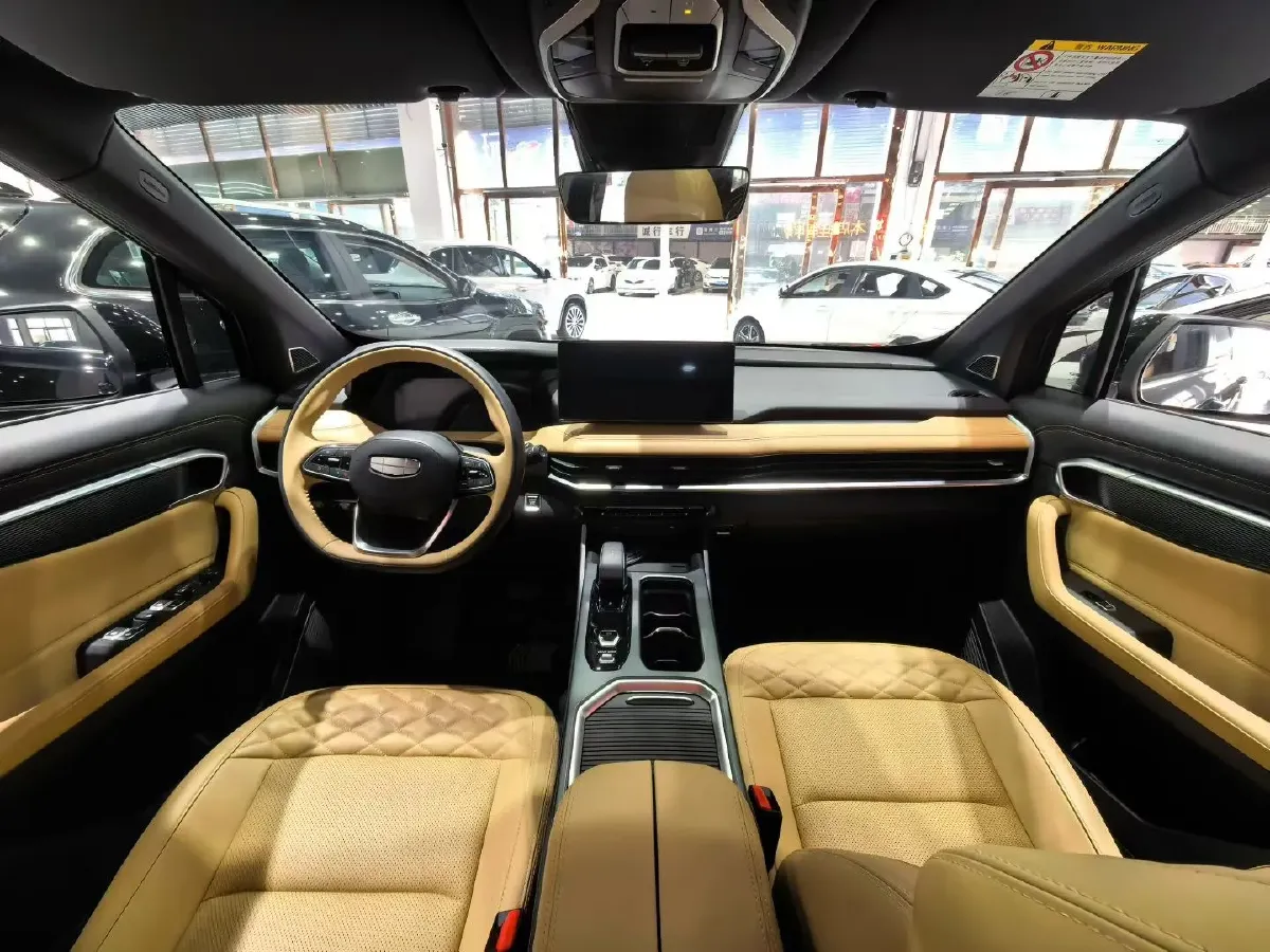 2023 Geely Okavango L 2.0T 218HP L4 7DCT,autocango,china used car exporter,china ev exporter,chinese used car exporter,chinese used ev exporter