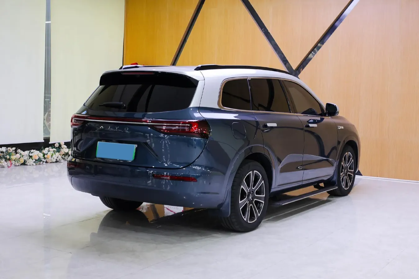 2024 AITO AITO M7 1.5T 152HP L4 REEV 42KWH,autocango,china used car exporter,china ev exporter,chinese used car exporter,chinese used ev exporter