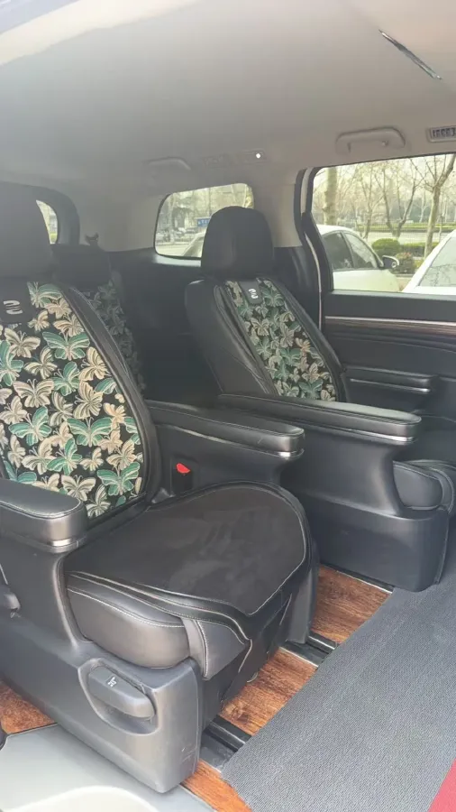 2021 GAC Trumpchi M8 2.0T 252HP L4 8AT,autocango,china used car exporter,china ev exporter,chinese used car exporter,chinese used ev exporter