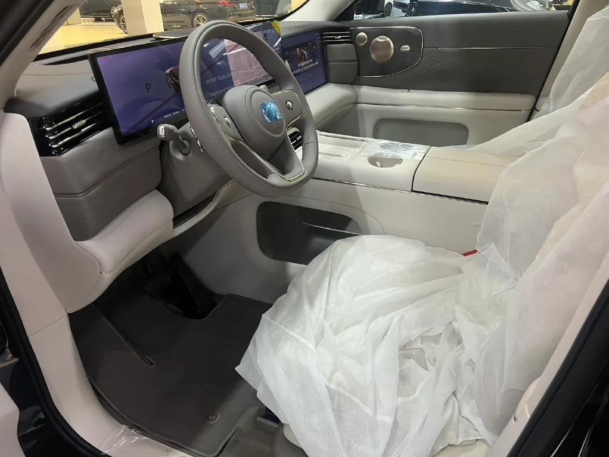 2026 IM LS9 REEV 155HP REEV,autocango,china used car exporter,china ev exporter,chinese used car exporter,chinese used ev exporter