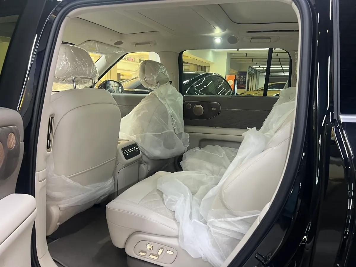 2026 IM LS9 REEV 155HP REEV,autocango,china used car exporter,china ev exporter,chinese used car exporter,chinese used ev exporter