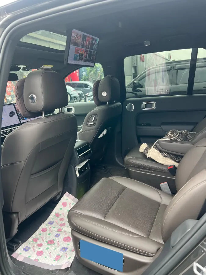 2023 Li L8 Range Extended 154HP REEV 40.9KWH,autocango,china used car exporter,china ev exporter,chinese used car exporter,chinese used ev exporter