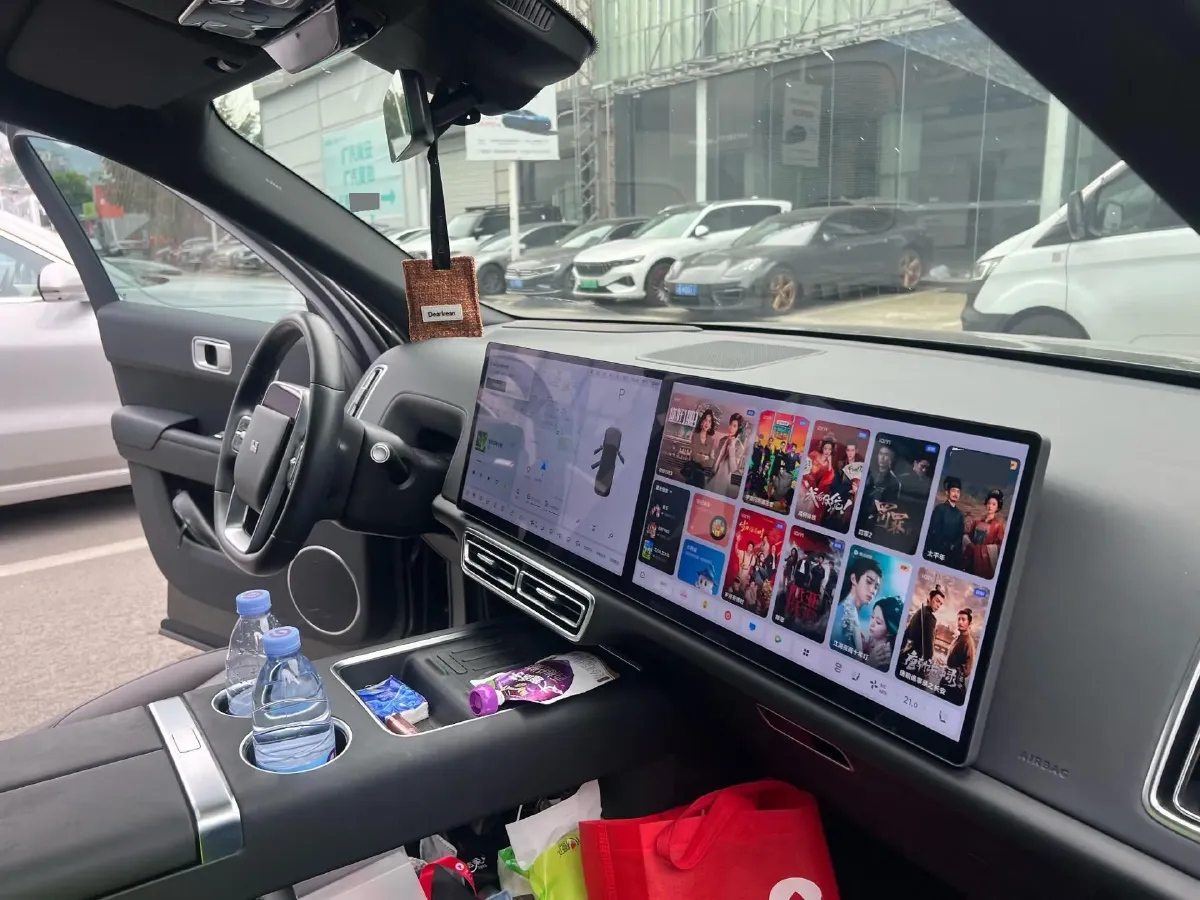 2023 Li L8 Range Extended 154HP REEV 40.9KWH,autocango,china used car exporter,china ev exporter,chinese used car exporter,chinese used ev exporter