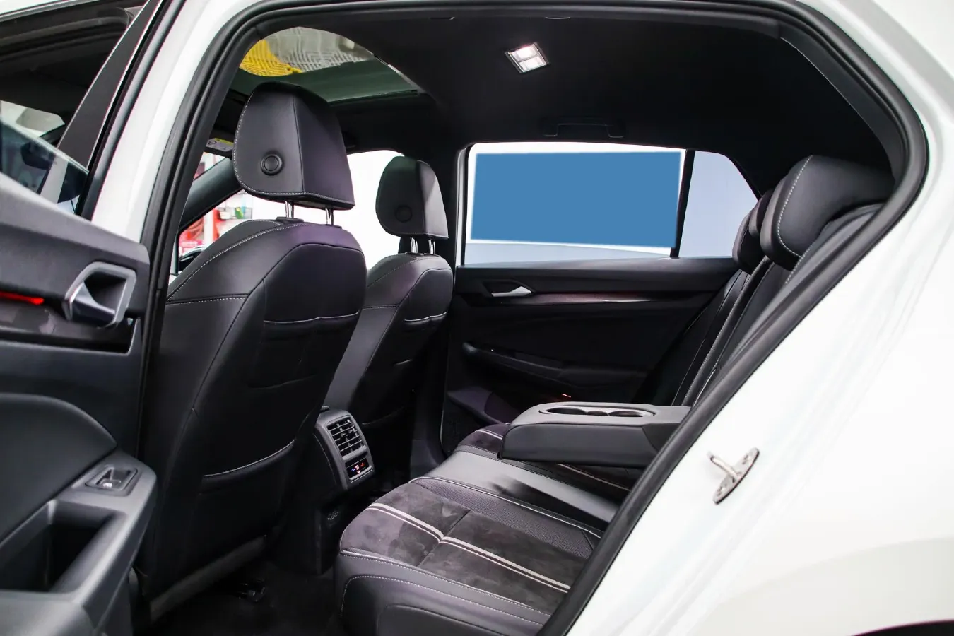 2023 Volkswagen Golf 1.4T 150HP L4 7DCT,autocango,china used car exporter,china ev exporter,chinese used car exporter,chinese used ev exporter