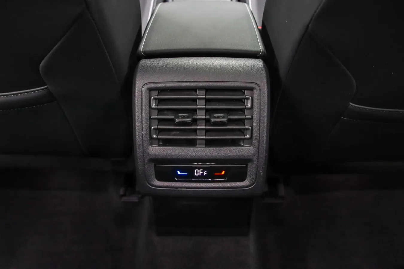 2023 Volkswagen Golf 1.4T 150HP L4 7DCT,autocango,china used car exporter,china ev exporter,chinese used car exporter,chinese used ev exporter