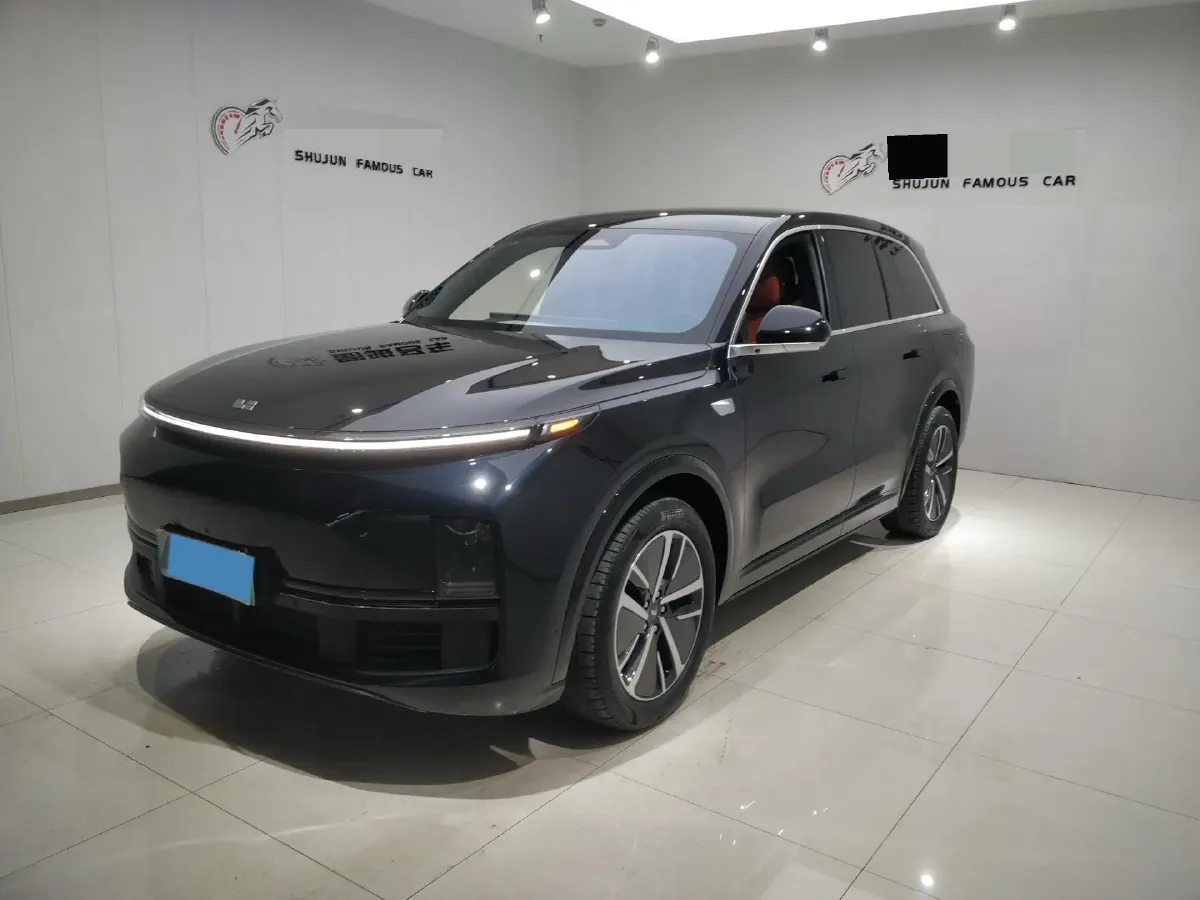 2024 Volvo S60 2.0T 197HP L4 7DCT,autocango,china used car exporter,china ev exporter,chinese used car exporter,chinese used ev exporter