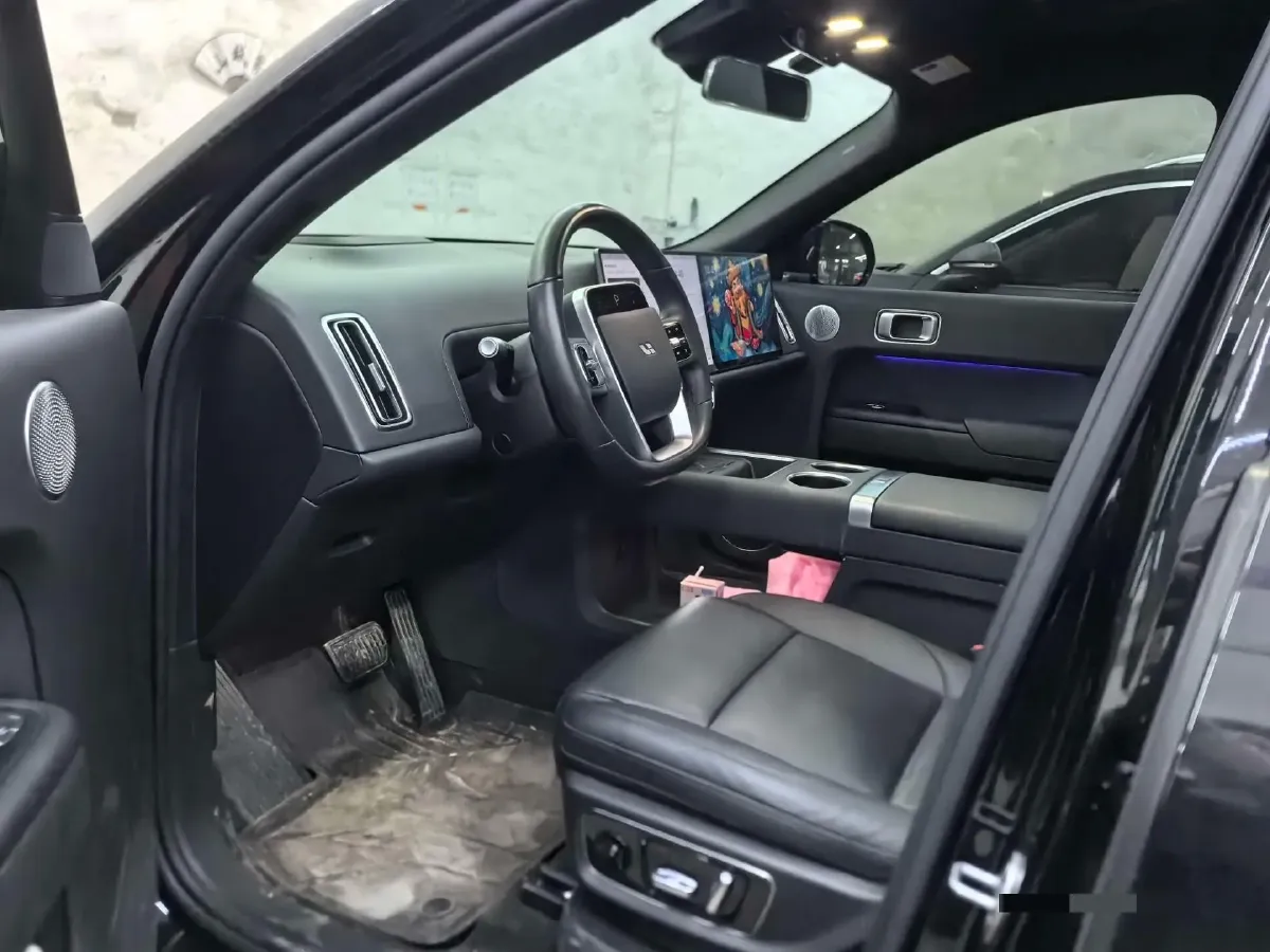 2024 Volvo S60 2.0T 197HP L4 7DCT,autocango,china used car exporter,china ev exporter,chinese used car exporter,chinese used ev exporter