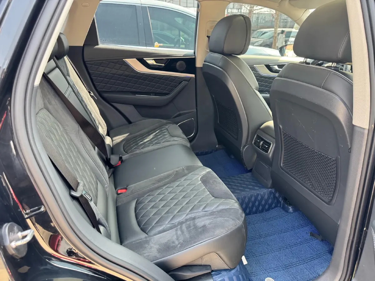 2019 HongQi HS5 2.0T 224HP L4 6AT,autocango,china used car exporter,china ev exporter,chinese used car exporter,chinese used ev exporter