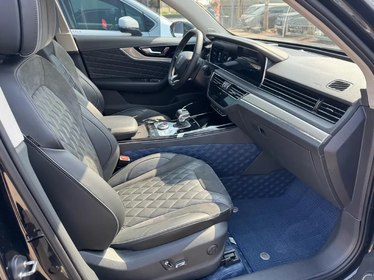 2019 HongQi HS5 2.0T 224HP L4 6AT,autocango,china used car exporter,china ev exporter,chinese used car exporter,chinese used ev exporter