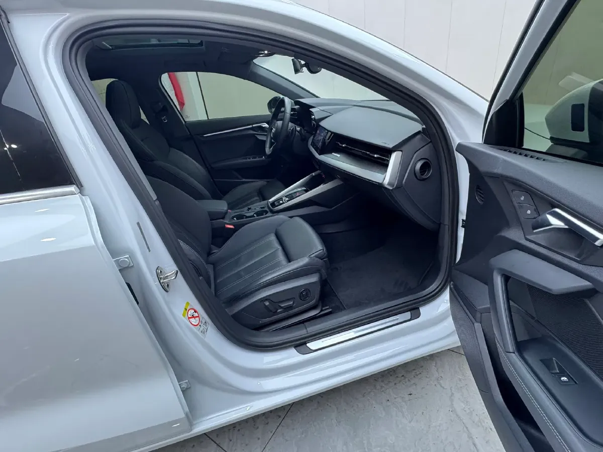 2022 Audi A3 1.4T 150HP L4 7DCT,autocango,china used car exporter,china ev exporter,chinese used car exporter,chinese used ev exporter