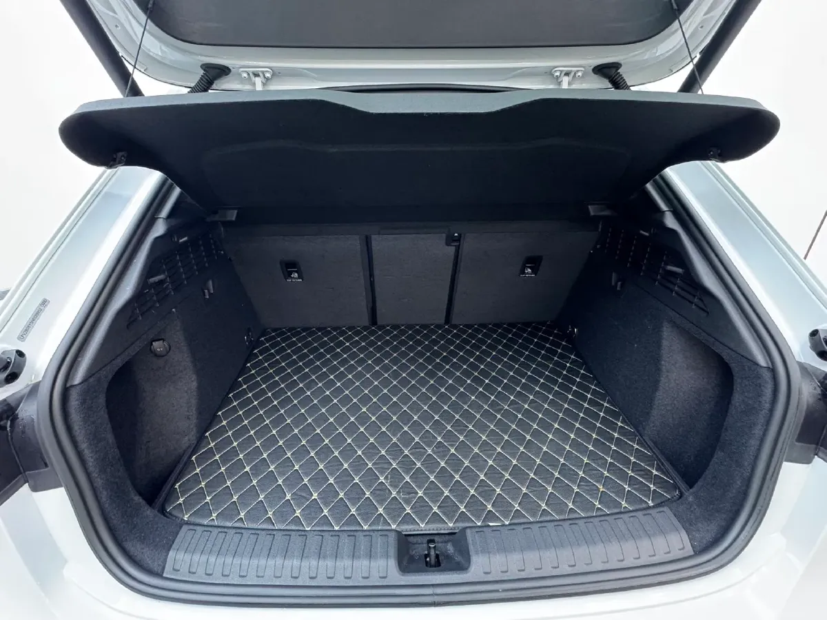 2022 Audi A3 1.4T 150HP L4 7DCT,autocango,china used car exporter,china ev exporter,chinese used car exporter,chinese used ev exporter