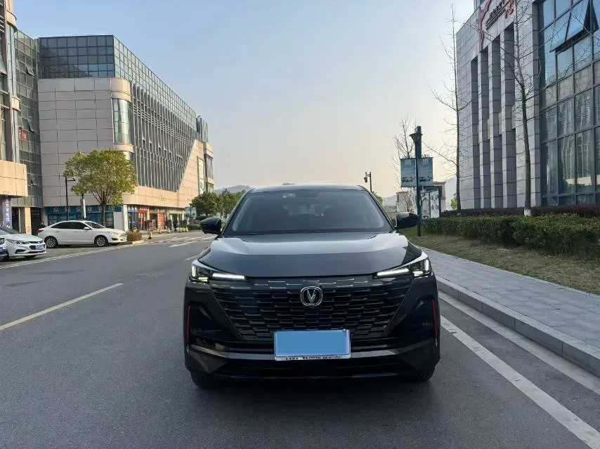 2023 ChangAn CS55 Plus 1.5T 188HP L4 7DCT,autocango,china used car exporter,china ev exporter,chinese used car exporter,chinese used ev exporter