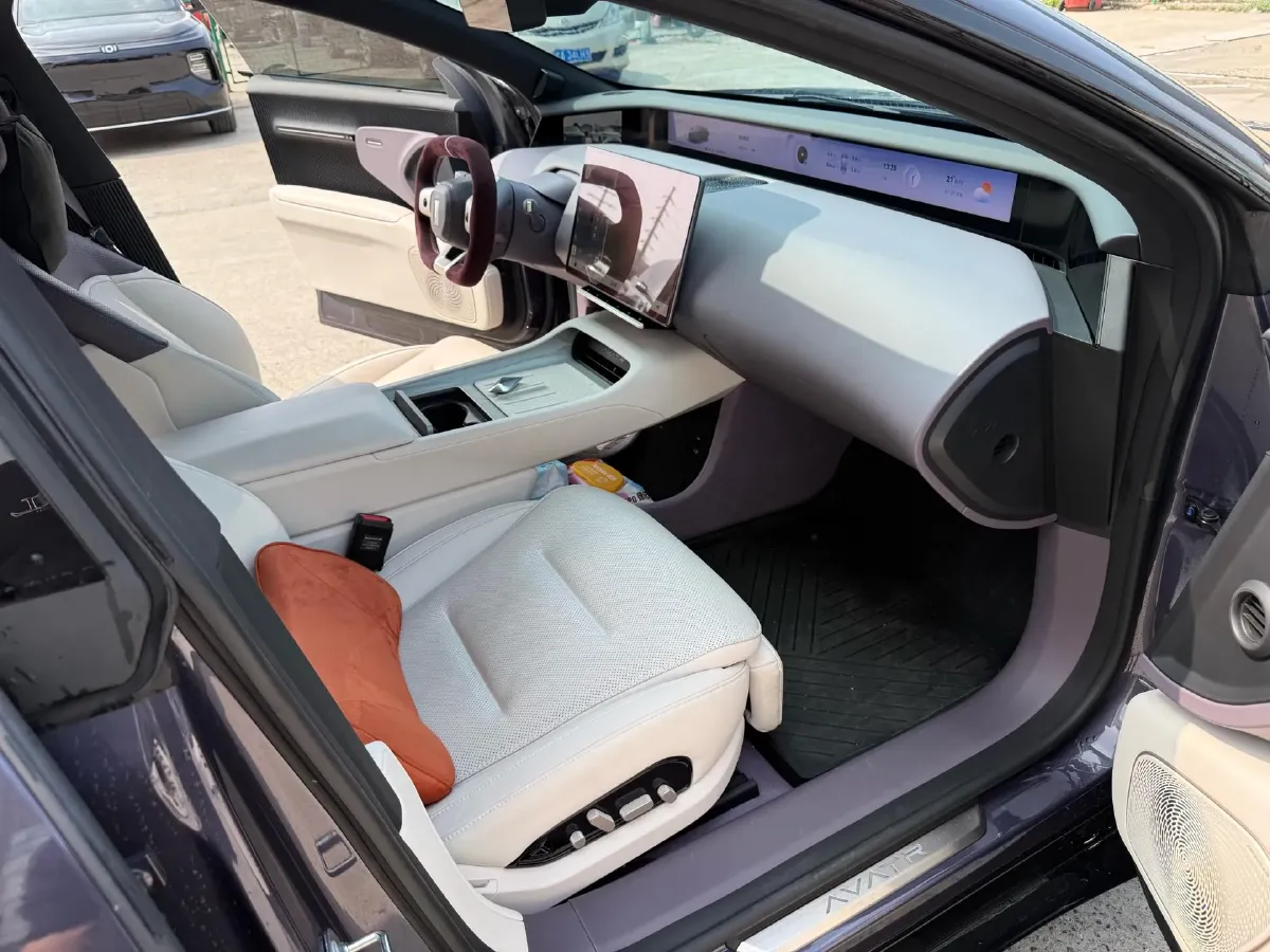 2025 Avatr 12 1.5T 156HP L4 REEV 39.05KWH,autocango,china used car exporter,china ev exporter,chinese used car exporter,chinese used ev exporter