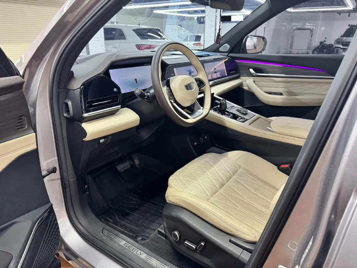 2025 Geely Monjaro 2.0T 238HP L4 8AT,autocango,china used car exporter,china ev exporter,chinese used car exporter,chinese used ev exporter