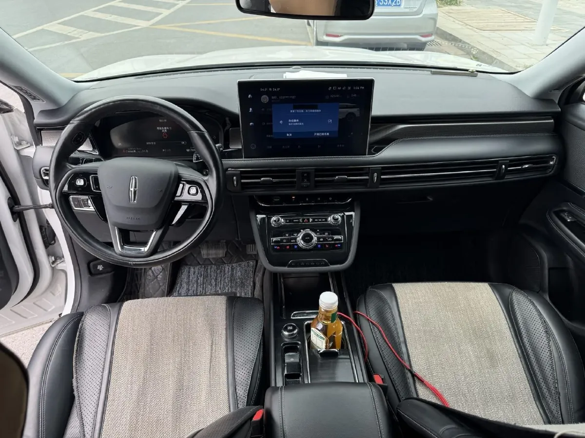 2021 Lincoln Corsair 2.0T 245HP L4 8AT,autocango,china used car exporter,china ev exporter,chinese used car exporter,chinese used ev exporter