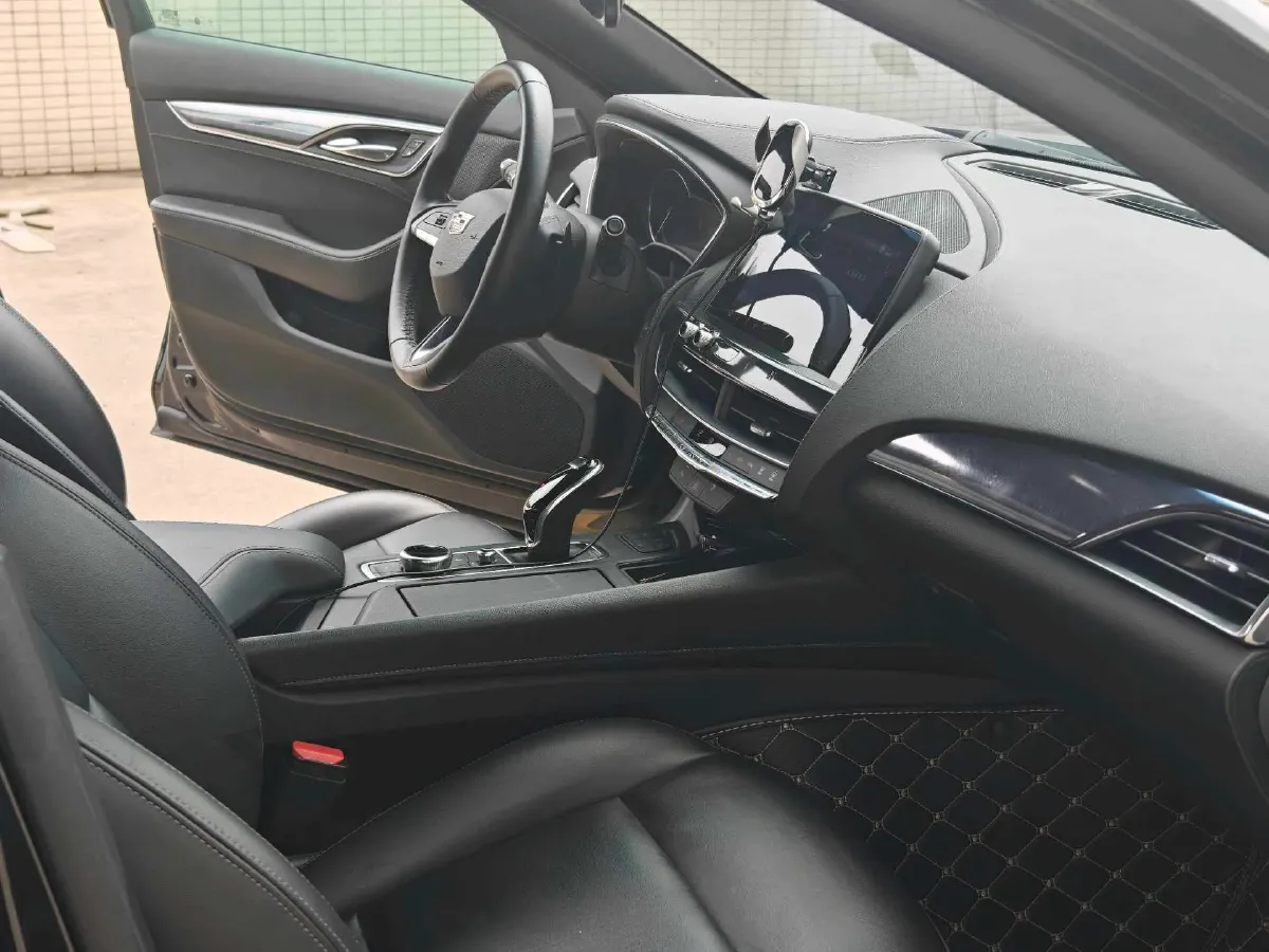 2020 Cadillac CT5 2.0T 237HP L4 10AT,autocango,china used car exporter,china ev exporter,chinese used car exporter,chinese used ev exporter