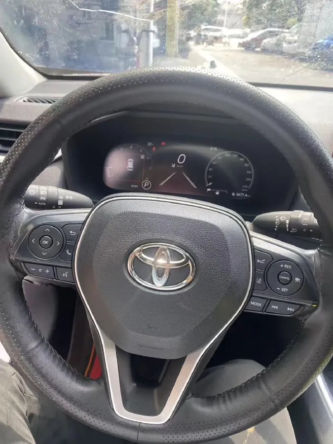2023 Toyota RAV4 2.0L 171HP L4 CVT,autocango,china used car exporter,china ev exporter,chinese used car exporter,chinese used ev exporter