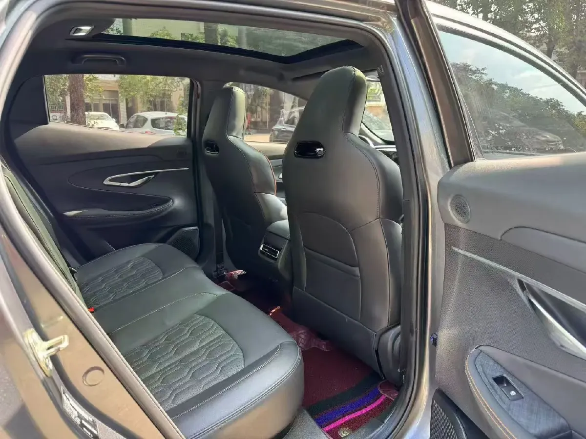 2022 ChangAn UNI-T 1.5T 188HP L4 7DCT,autocango,china used car exporter,china ev exporter,chinese used car exporter,chinese used ev exporter