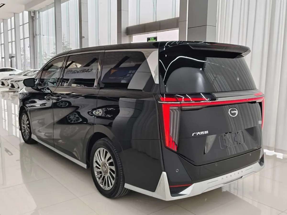 2024 GAC Trumpchi M8 2.0T 252HP L4 8AT,autocango,china used car exporter,china ev exporter,chinese used car exporter,chinese used ev exporter