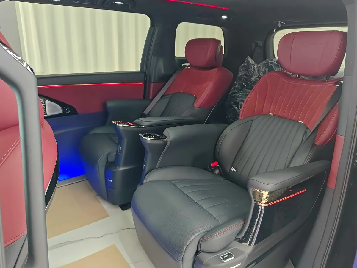 2024 GAC Trumpchi M8 2.0T 252HP L4 8AT,autocango,china used car exporter,china ev exporter,chinese used car exporter,chinese used ev exporter