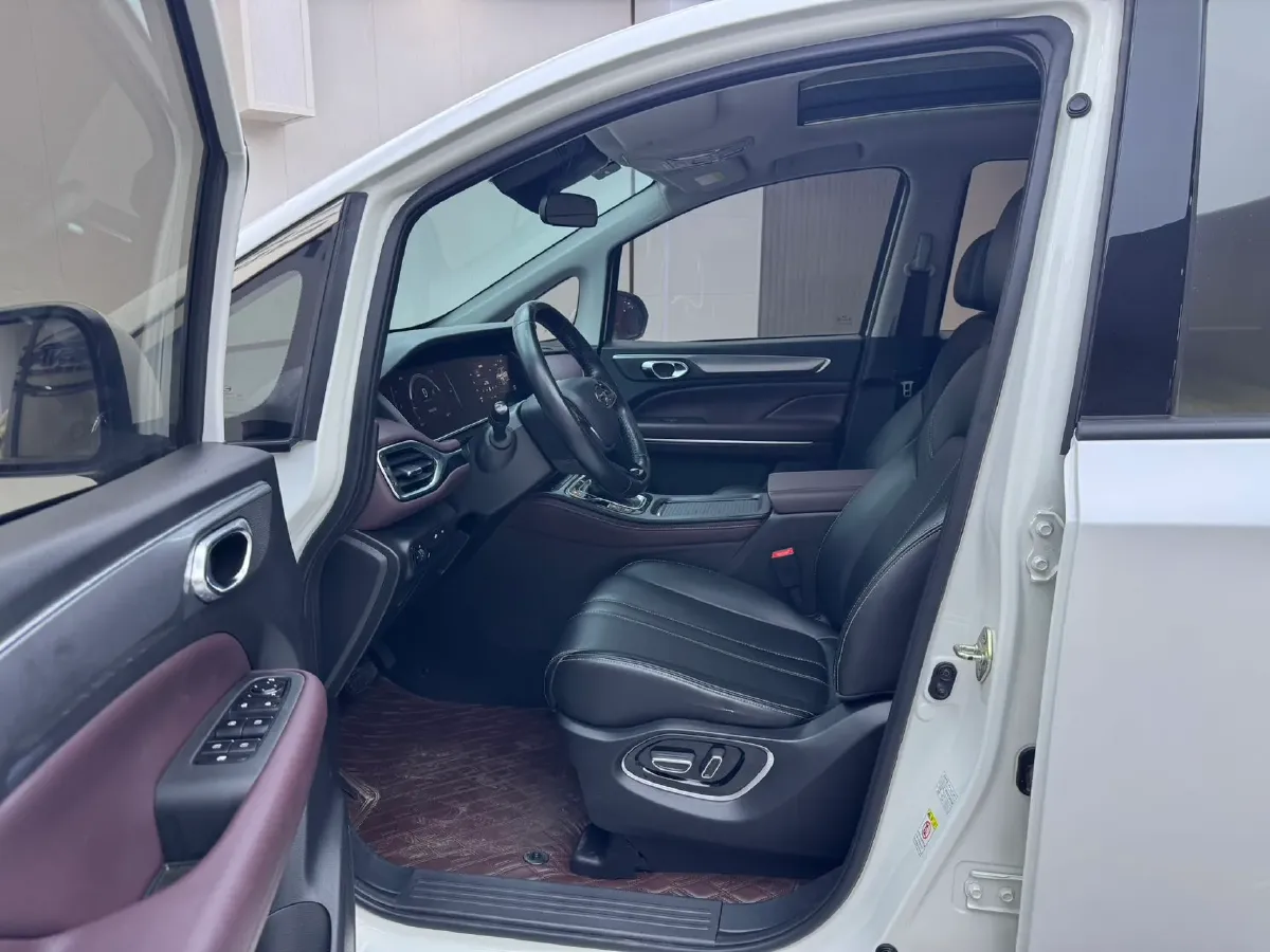 2021 GAC Trumpchi M6 1.5T 169HP L4 7DCT,autocango,china used car exporter,china ev exporter,chinese used car exporter,chinese used ev exporter