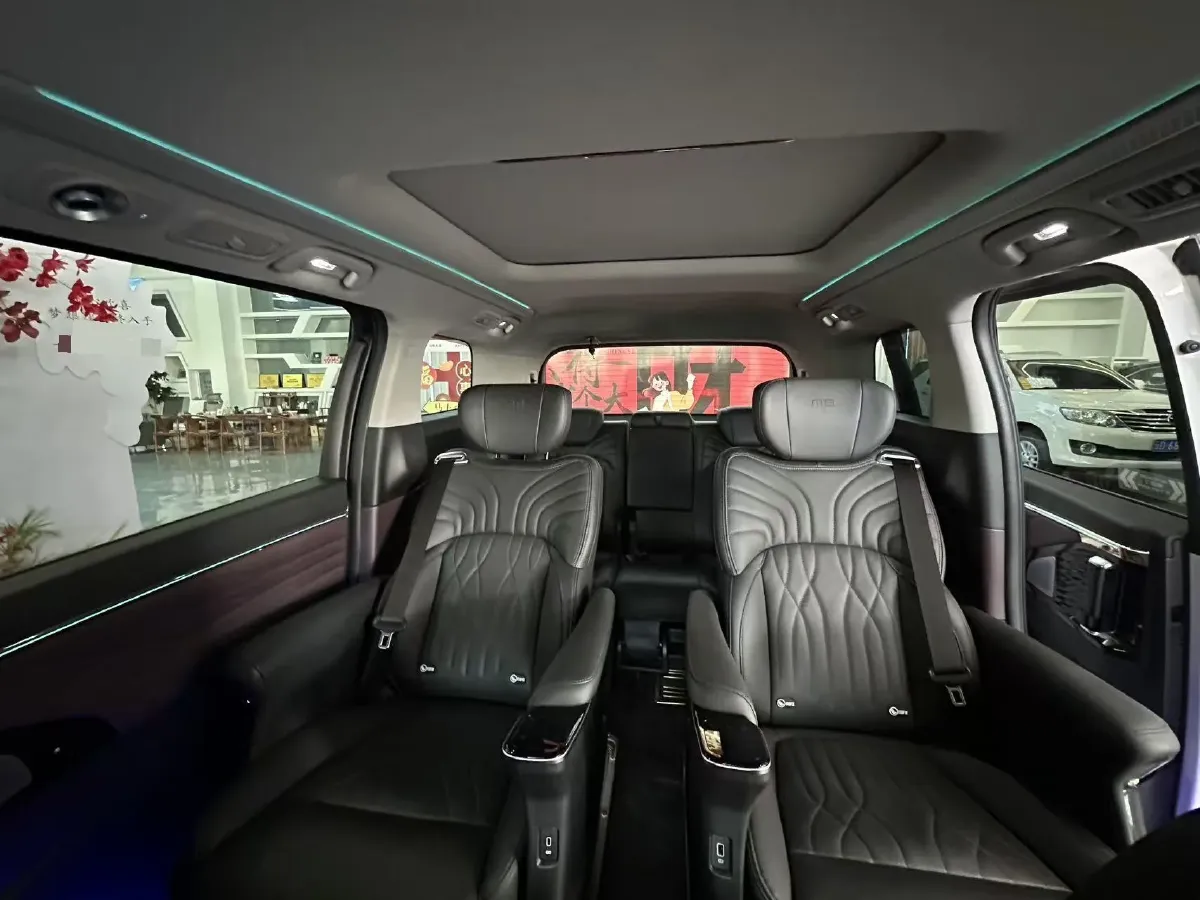 2023 GAC Trumpchi M8 2.0T 252HP L4 8AT,autocango,china used car exporter,china ev exporter,chinese used car exporter,chinese used ev exporter
