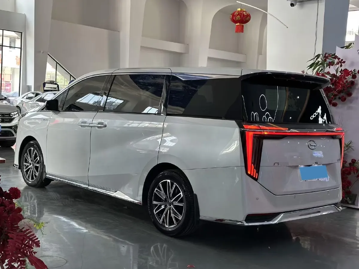 2023 GAC Trumpchi M8 2.0T 252HP L4 8AT,autocango,china used car exporter,china ev exporter,chinese used car exporter,chinese used ev exporter