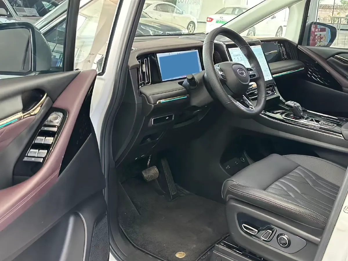 2023 GAC Trumpchi M8 2.0T 252HP L4 8AT,autocango,china used car exporter,china ev exporter,chinese used car exporter,chinese used ev exporter