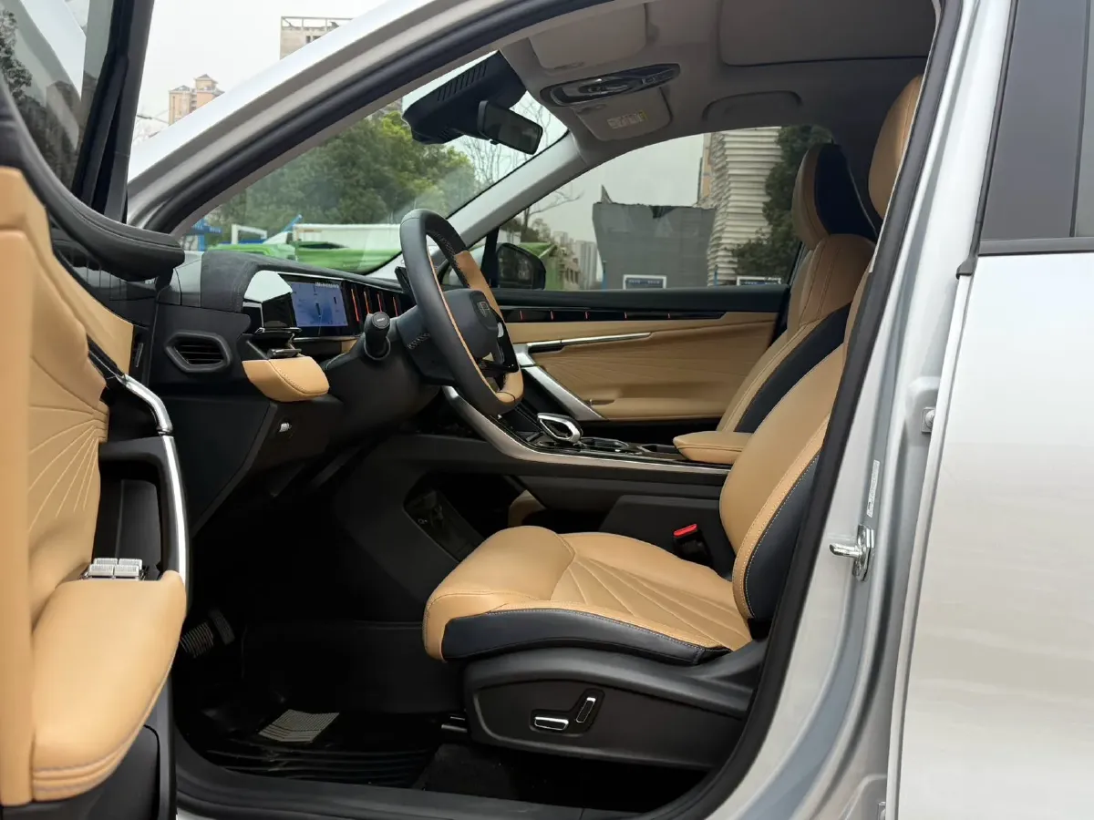 2023 Geely StarRay 1.5T 181HP L4 7DCT,autocango,china used car exporter,china ev exporter,chinese used car exporter,chinese used ev exporter