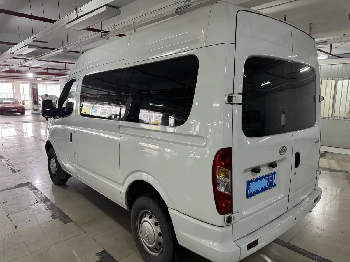 2015 MAXUS XinTu V80 2.5T 136HP L4 5MT,autocango,china used car exporter,china ev exporter,chinese used car exporter,chinese used ev exporter