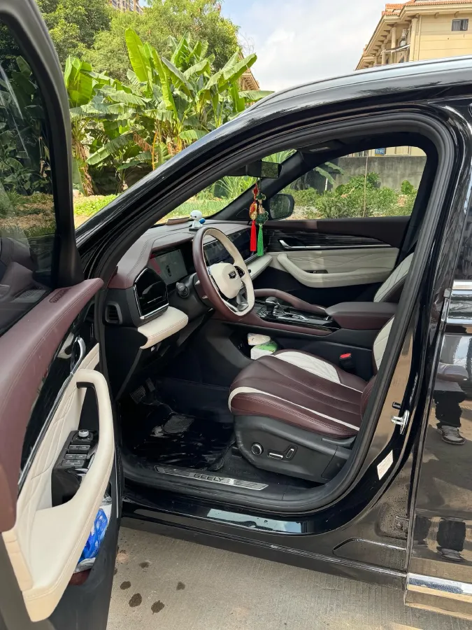 2021 Geely Monjaro 2.0T 218HP L4 7DCT,autocango,china used car exporter,china ev exporter,chinese used car exporter,chinese used ev exporter