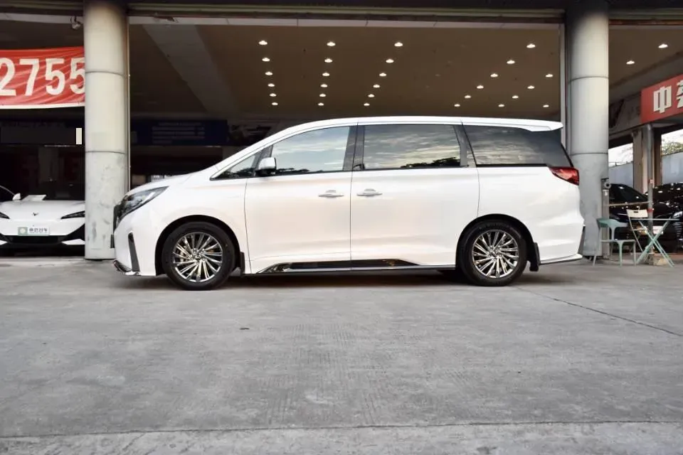 2021 GAC Trumpchi M8 2.0T 252HP L4 8AT,autocango,china used car exporter,china ev exporter,chinese used car exporter,chinese used ev exporter