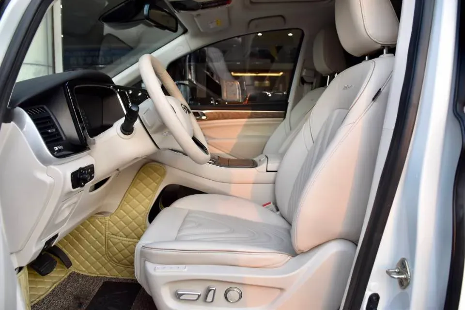 2021 GAC Trumpchi M8 2.0T 252HP L4 8AT,autocango,china used car exporter,china ev exporter,chinese used car exporter,chinese used ev exporter