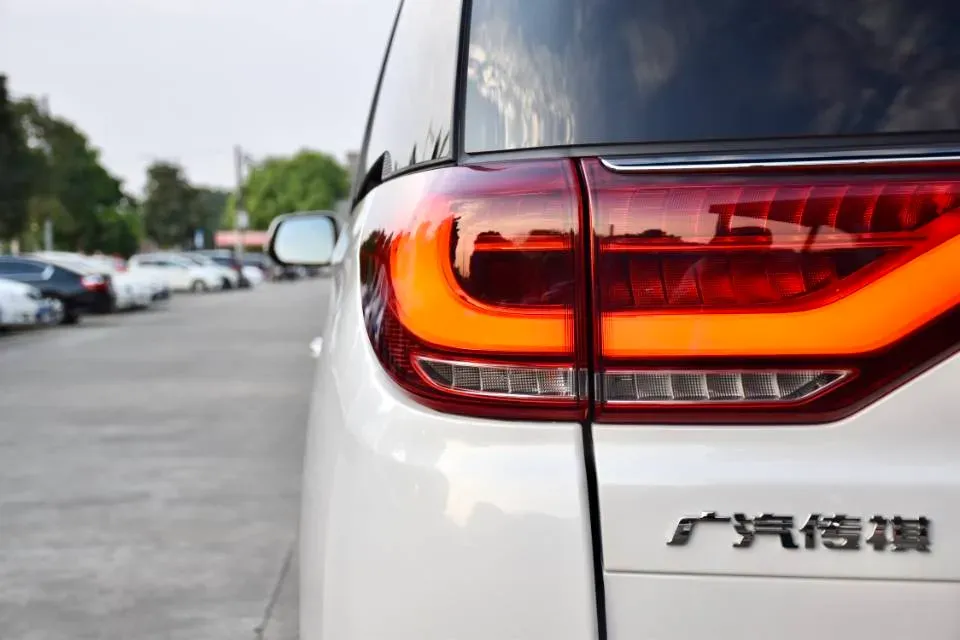 2021 GAC Trumpchi M8 2.0T 252HP L4 8AT,autocango,china used car exporter,china ev exporter,chinese used car exporter,chinese used ev exporter