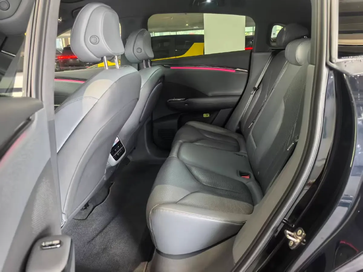 2025 Xpeng G7 BEV,autocango,china used car exporter,china ev exporter,chinese used car exporter,chinese used ev exporter