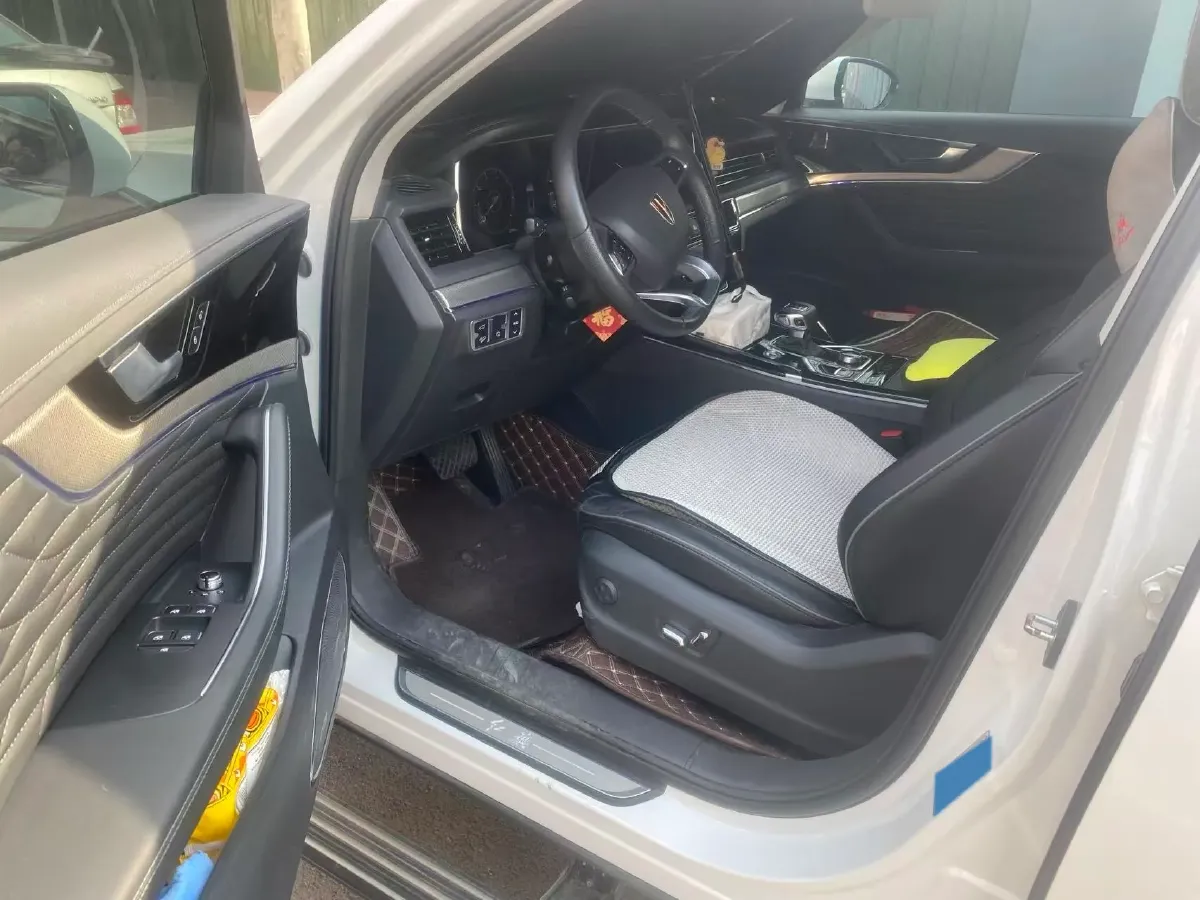 2022 HongQi HS5 2.0T 224HP L4 6AT,autocango,china used car exporter,china ev exporter,chinese used car exporter,chinese used ev exporter