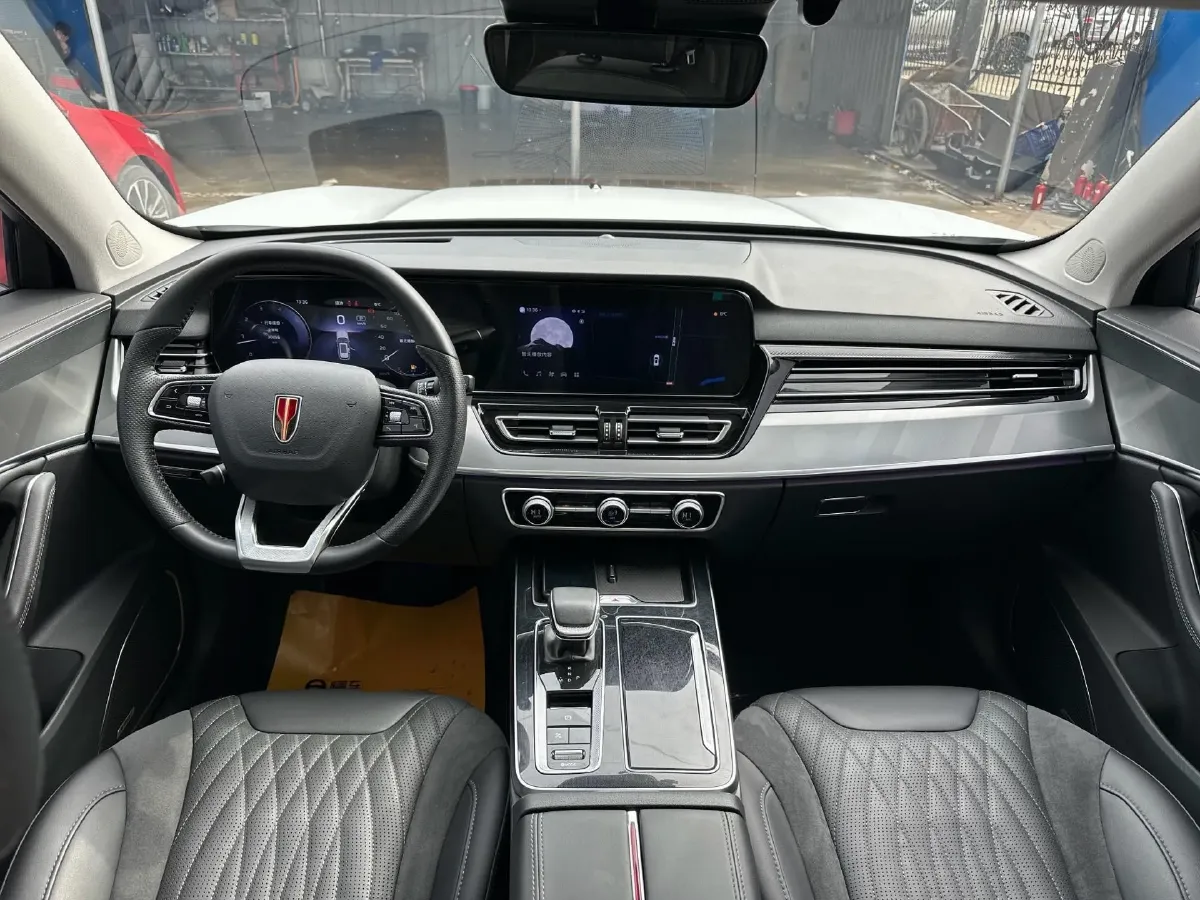 2023 HongQi HS5 2.0T 252HP L4 8AT,autocango,china used car exporter,china ev exporter,chinese used car exporter,chinese used ev exporter