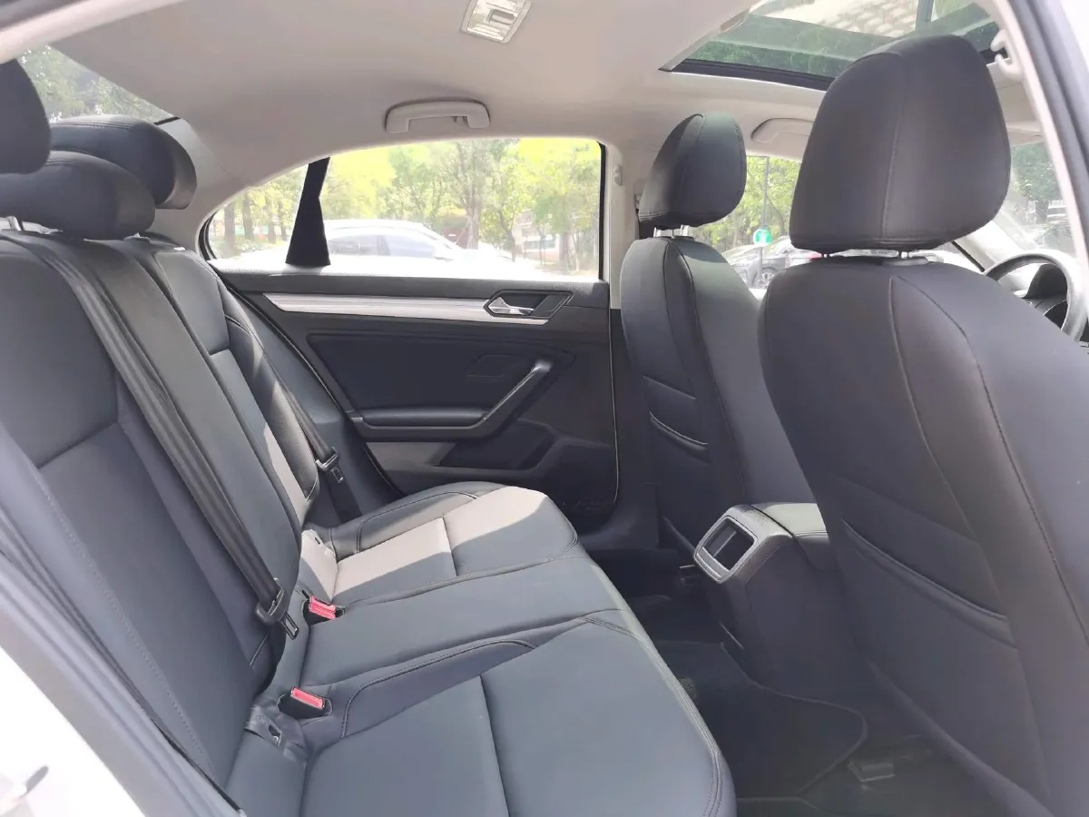 2018 Volkswagen Lamando 1.4T 131HP L4 7DCT,autocango,china used car exporter,china ev exporter,chinese used car exporter,chinese used ev exporter