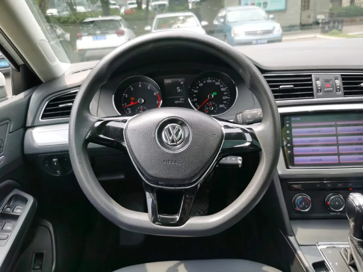 2018 Volkswagen Lamando 1.4T 131HP L4 7DCT,autocango,china used car exporter,china ev exporter,chinese used car exporter,chinese used ev exporter