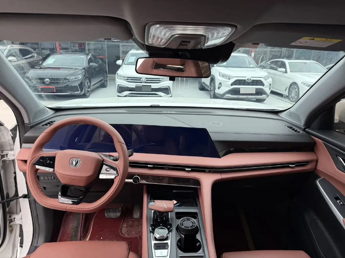 2023 ChangAn CS75 Plus 2.0T 233HP L4 8AT,autocango,china used car exporter,china ev exporter,chinese used car exporter,chinese used ev exporter