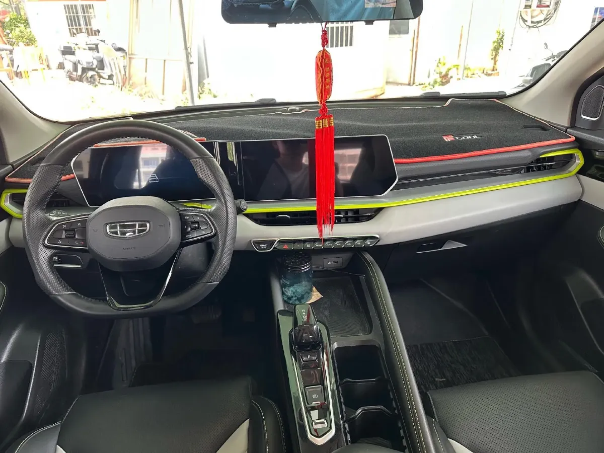 2022 Geely Coolray 1.5T 181HP L4 7DCT,autocango,china used car exporter,china ev exporter,chinese used car exporter,chinese used ev exporter