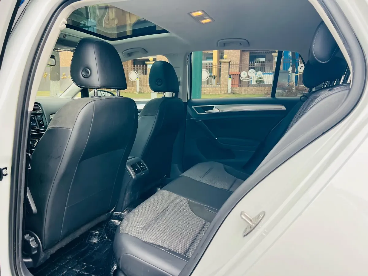 2018 Volkswagen Golf 1.4T 131HP L4 7DCT,autocango,china used car exporter,china ev exporter,chinese used car exporter,chinese used ev exporter